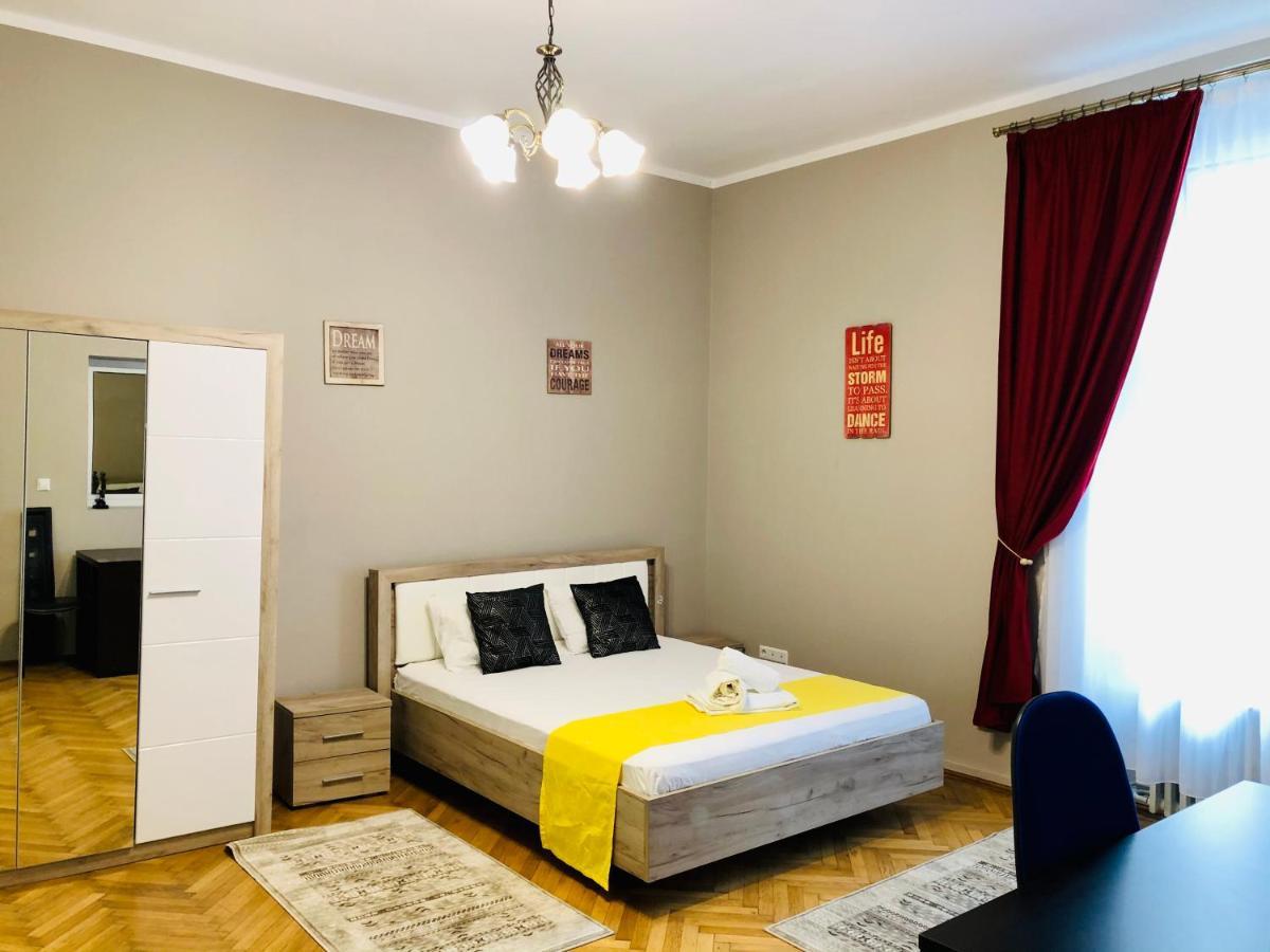 Ultra-Central Apartment Just In Union Squere Τιμισοάρα Εξωτερικό φωτογραφία