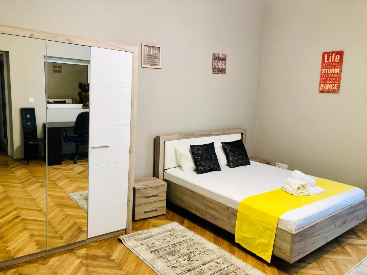 Ultra-Central Apartment Just In Union Squere Τιμισοάρα Εξωτερικό φωτογραφία