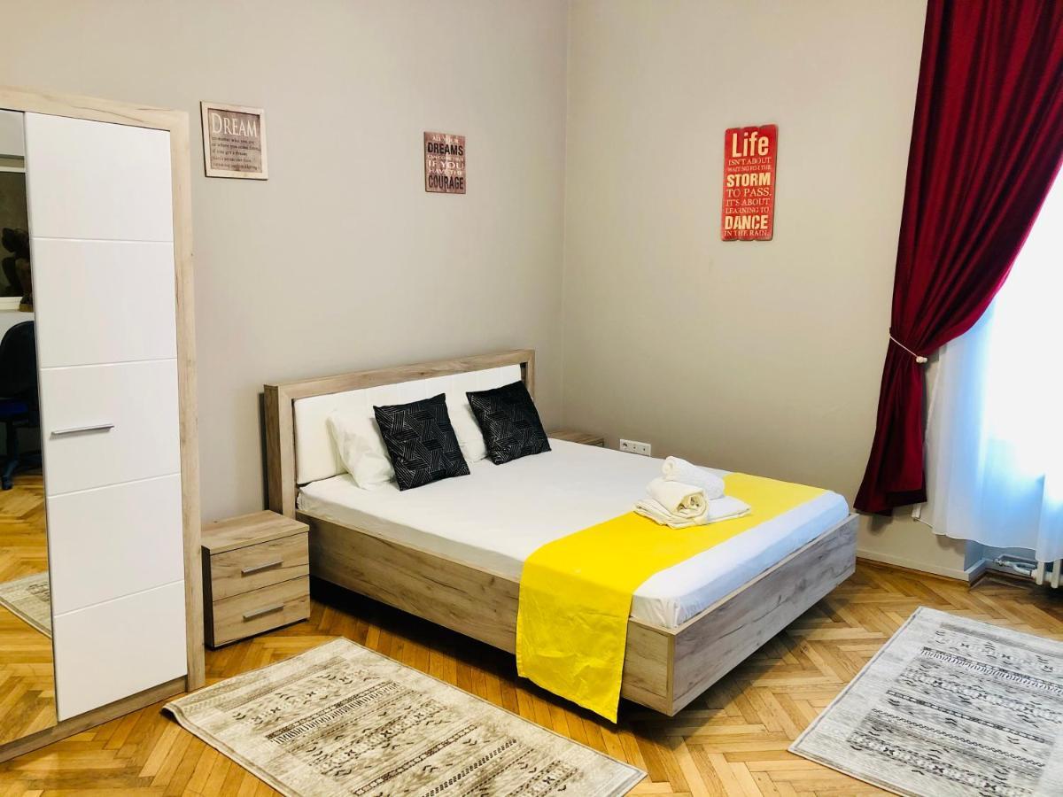Ultra-Central Apartment Just In Union Squere Τιμισοάρα Εξωτερικό φωτογραφία